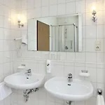 Europarkhotel International ホテル 4*