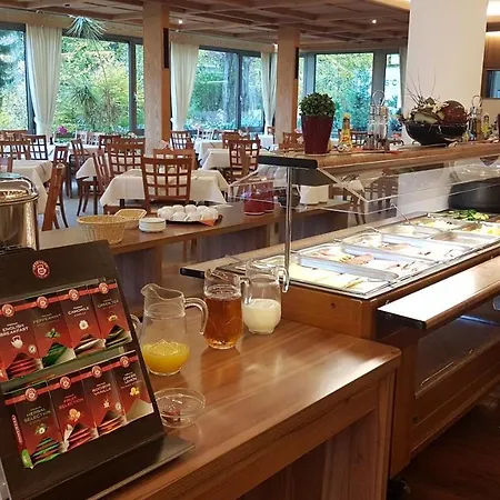 Hotel Europarkhotel International 4*