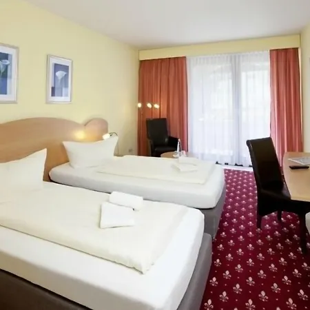 מלון Europarkhotel International